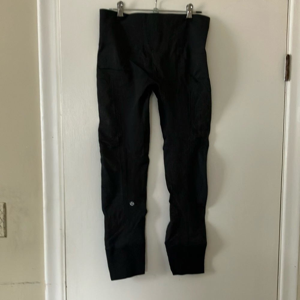 (US 6) lululemon athletica 3/4 leggings